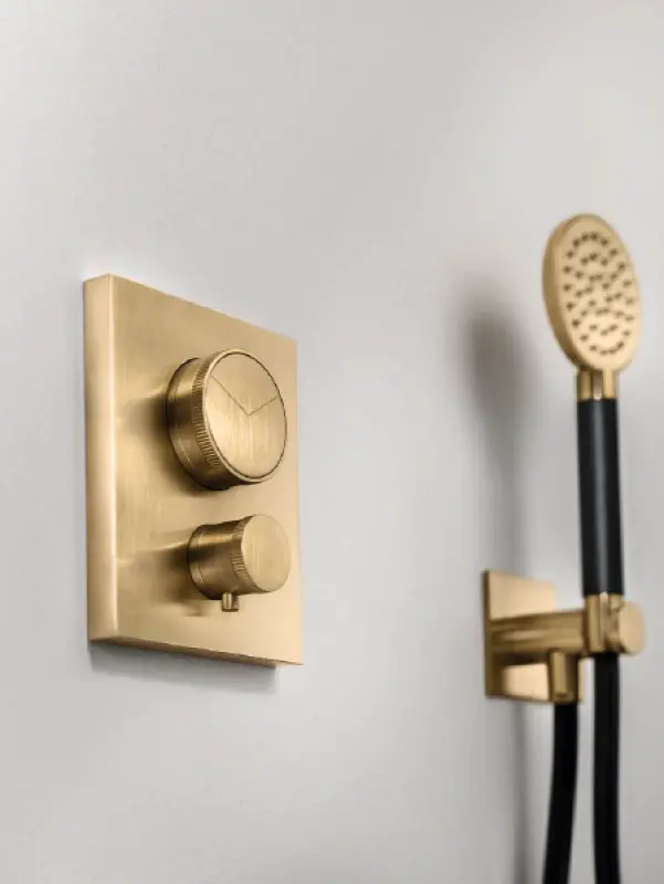 SB Rubinetterie Universale handdoucheset met slang en ophanghaak geborsteld messing goud PVD 1208953551