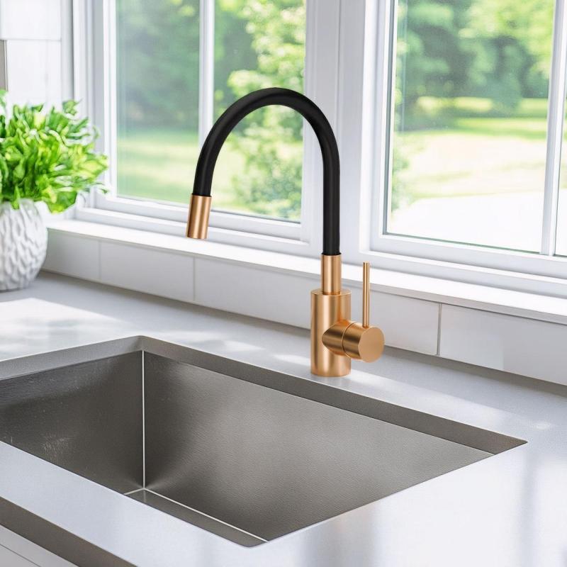 Quadri  Bristol keukenmengkraan met flexibele zwarte uitloop PVD geborsteld koper 1208955984