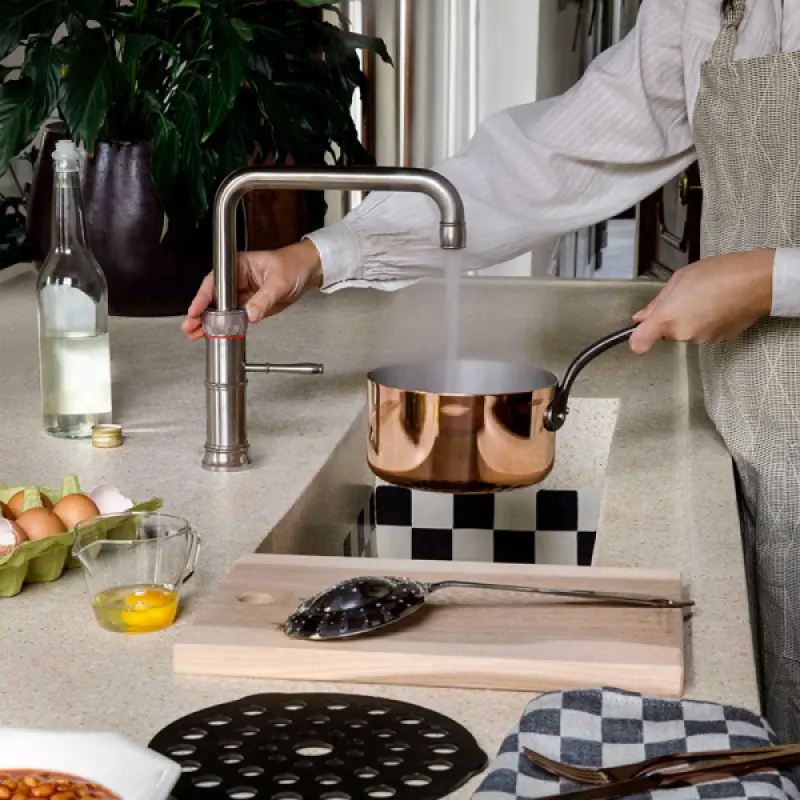 Quooker Classic Fusion Square Messing natuur PRO3 & CUBE Warm, koud, kokend, gefilterd, koud, bruisend water 3CFSPTN+CUBE