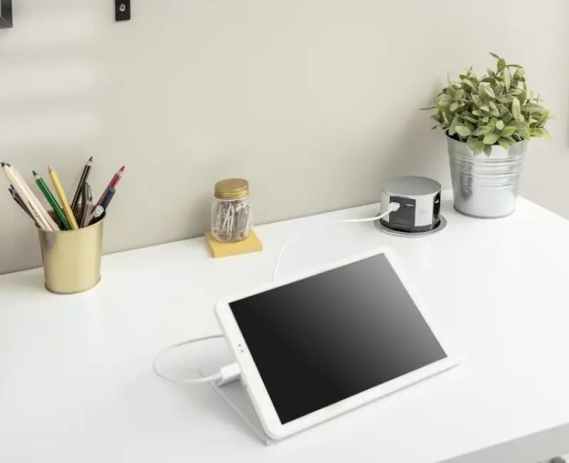 Indux Push verzinkbare penaarde zilveren keuken stopcontact in werkblad met 3 stopcontacten en 2 x USB 1208957412