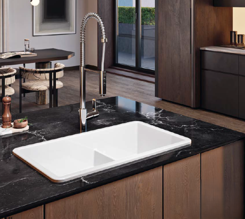 Ausmann Ceramic Ember Keramische Witte Anderhalve Spoelbak Opbouw en Onderbouw 733 x 401 mm met Koperen pluggen 1208971519