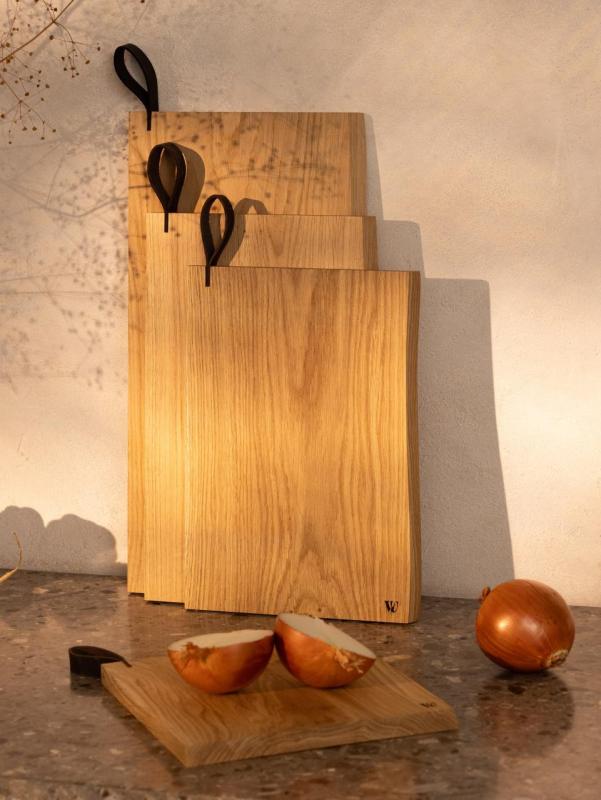 Woodsea Chop-Chop Oak S -  Eikenhouten Snijplank 25x24cm met lederen handvat 1208971539