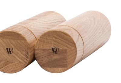 Woodsea Upside Down Oak - Eiken houten zoutmolen Ø5.4x22.5 cm 1208971591