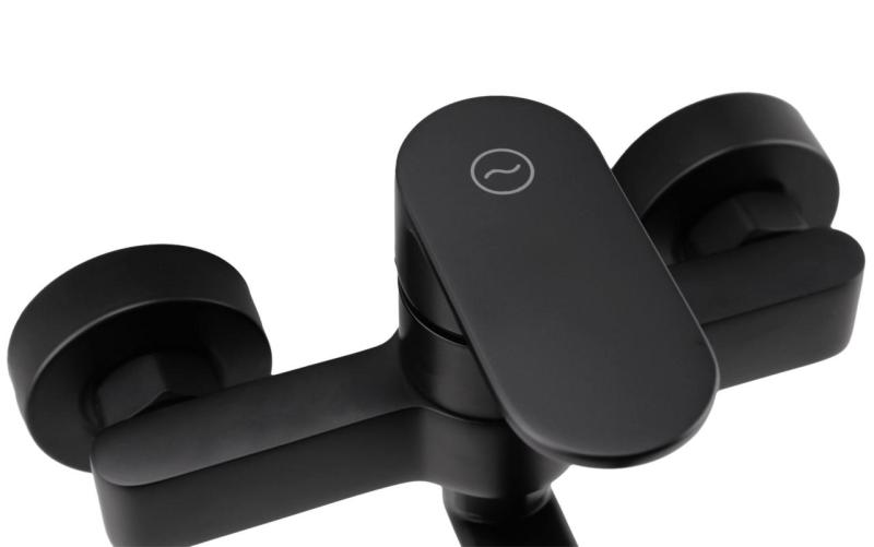 Aquanello Casa Eenhendel Keuken Muurkraan Zwart met uitloop 15 cm BL-1415-CS