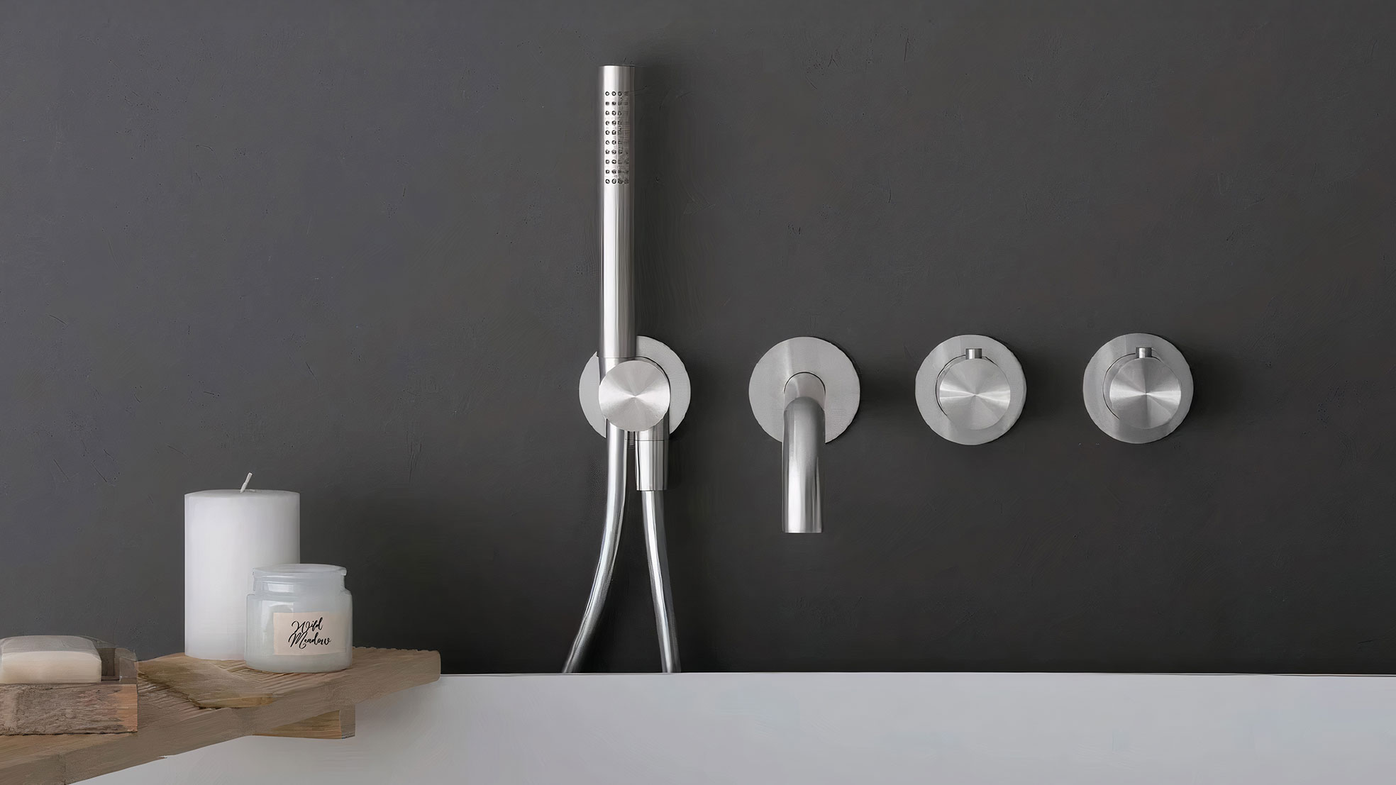 342_nl_media-1_complete-shower-set-16x9.jpg