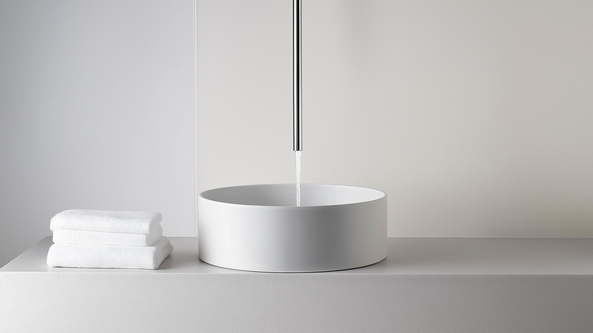 425_nl_media-1_ceiling-mounted-taps-16x9.jpg